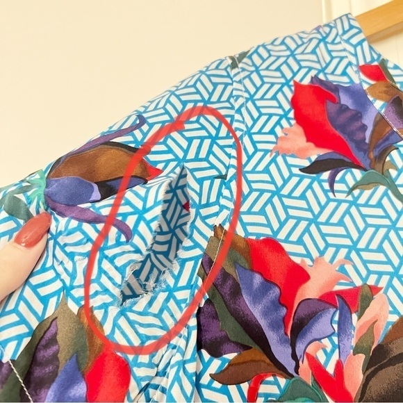 Equipment Floral Hana Top - Picture 5 of 8